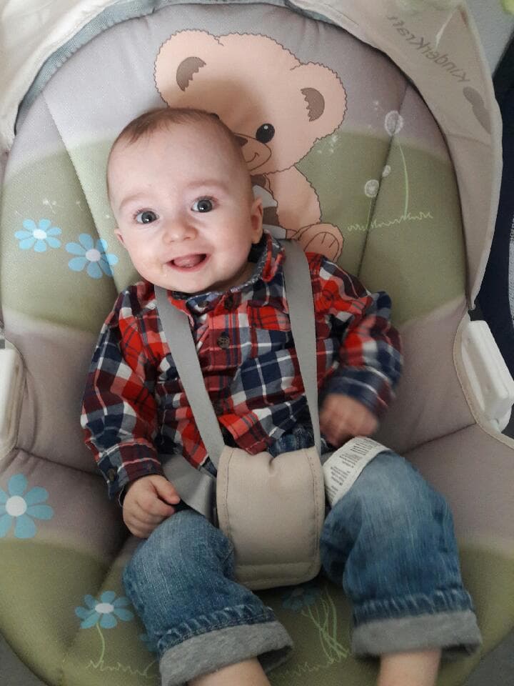 Tony bébé souriant